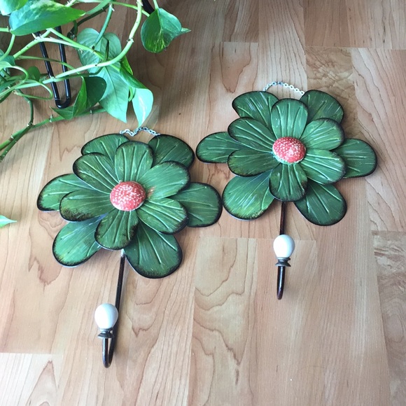 Wall Hanging Hooks - Picture 5 of 8